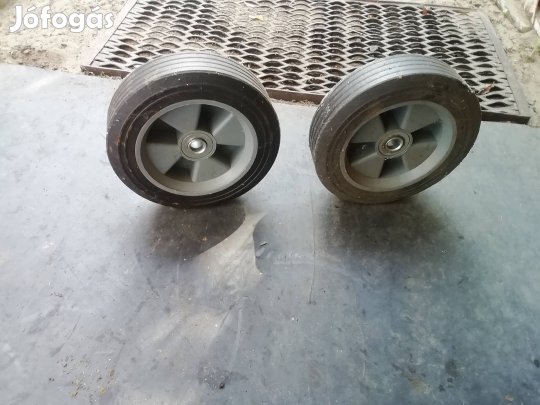 Csapágyazott tömörgumis kerék eladó. 