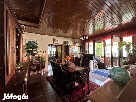 Csátalján 2 hálószoba - nappali- étkezős családi ház eladó