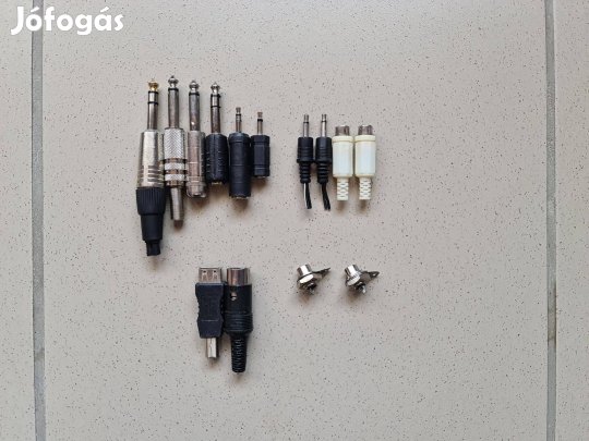 Csatlakozó adapter többféle egyben