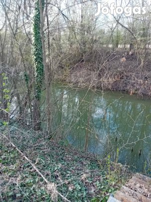 Csatornaparti telek eladó Gyomaendrődön