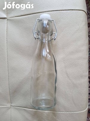Csatos üveg jól záródó kupakkal szörp bor pálinka olaj tárolására vagy