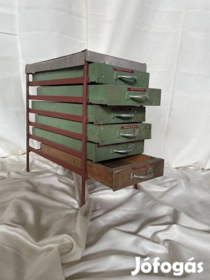 Csavar szortírozó fiókos műhely szekrény