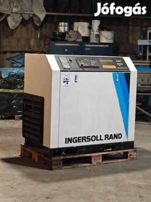 Csavarkompresszor nagyobb gumisoknak, homokszóráshoz, műhelybe stb