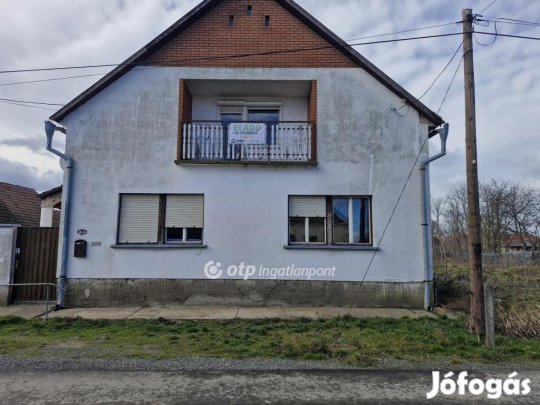 Csávolyi 105 nm-es ház eladó