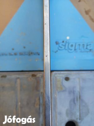 Csempe vágó eladó.