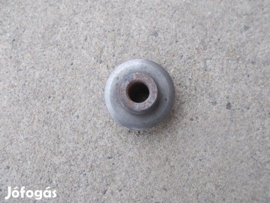 Csempevágóhoz kerék 32 mm-er átmárőjű, ( görgős csővágóhoz is jó )