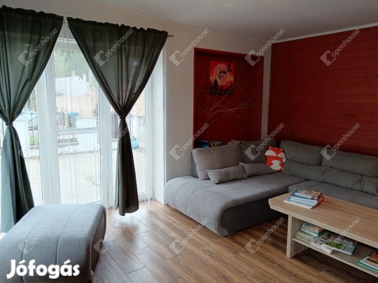 Csend, tér és otthonosság  családi ház eladó Romándon!