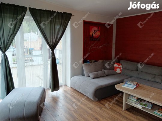 Csend, tér és otthonosság  családi ház eladó Romándon!