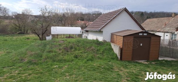 Csendes nyaraló borospincével Nyimben!