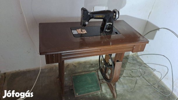 Csepel 60 tipusú varrógép új ékszíjjal Érden