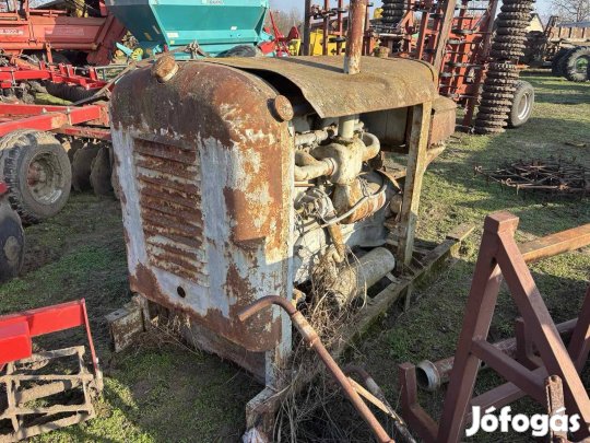 Csepel 6 hengeres Dutra motor