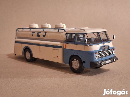 Csepel D-710 teherautó modell 1:43