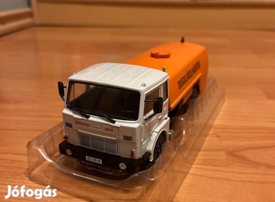 Csepel D-750 modell Deagostini 1:43 méretarány