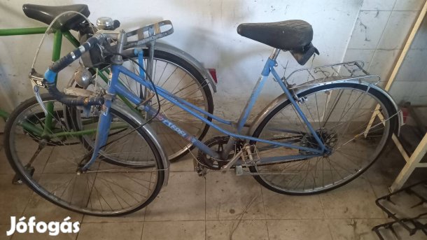 Csepel Lady 28-as női félvesrsenykerékpár