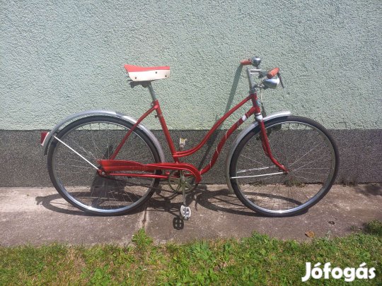 Csepel Tihany női gyűjteményből