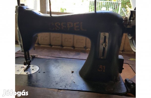 Csepel varrógép asztal