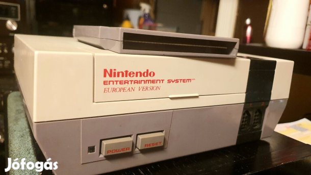Cserélhető...!!!!Nintendo játék konzol+1db Super Mario játék