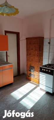 Cserép kályha eladó.