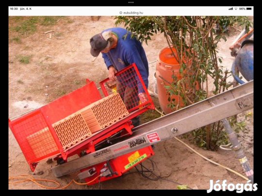 Cserépfelvonó,ferdepályás felvonó