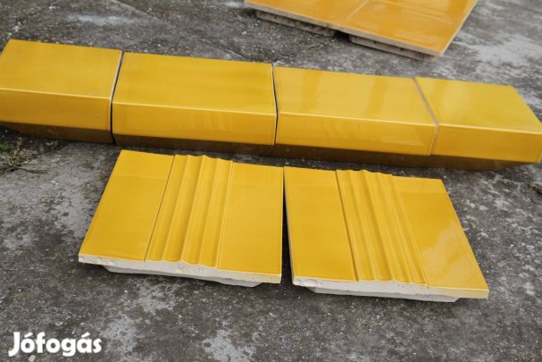 Cserépkályha csempe tradícionális színben