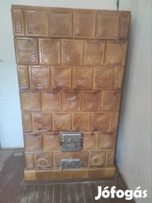 Cserépkályha kifogástalan állapotban