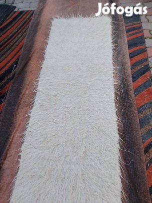 Cserge eladó, Ócsa