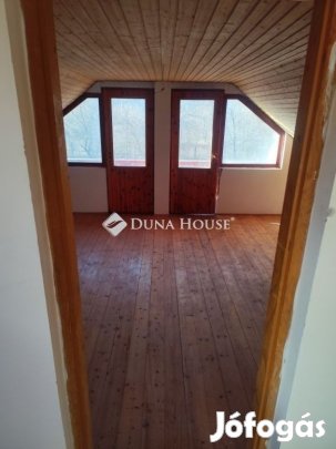 Cserkeszőlői 92 nm-es ház eladó