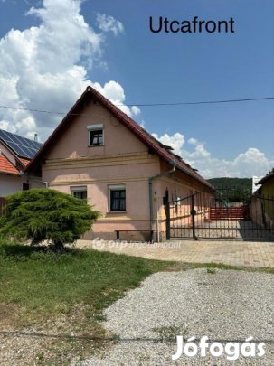 Cserkúti eladó 180 nm-es ház