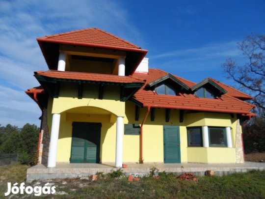 Cserszegtomajon oxigén dús környezetben természet közeli ház eladó