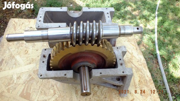 Csigahajtómű alkatrészei