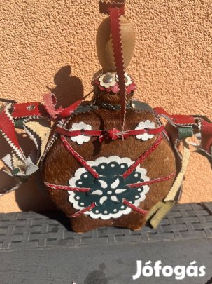 Csikóbőrös kulacs népművészeti Debrecenben eladó