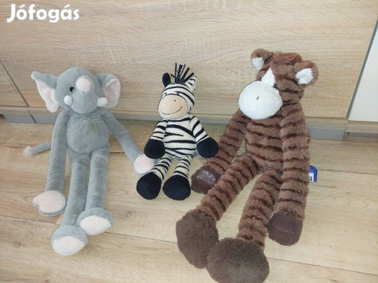 Csíkos vagy egyéb plüss 30-45 cm