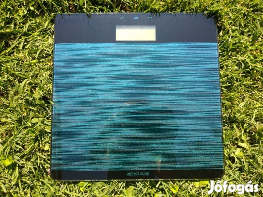 Csillámos zöld színű okosmérleg súlyoptimalizációs visszajelzéssel, új