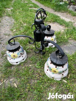 Csillár öntöttvas vázzal 3 kerámia búrával