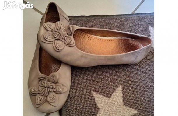 Csinos,bőr Gabor lapostalpú cipő
