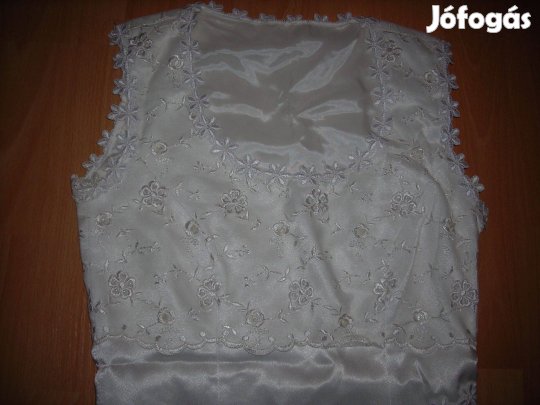 Csinos menyasszonyi ruha 34 36