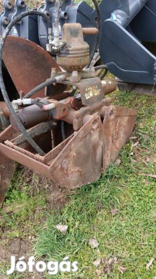 Csipegető kanál rotátorral 1,8-3,5 tonnás gépre