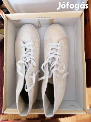 Csipke bokacipő 41-42-es