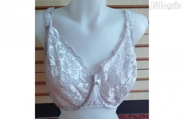 Csipke melltartó törtfehér