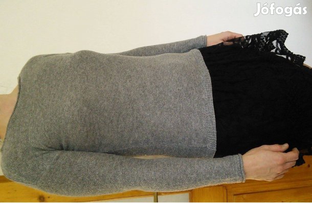 Csipkés kötött szürke fekete M-es női ruha M csipke Promod