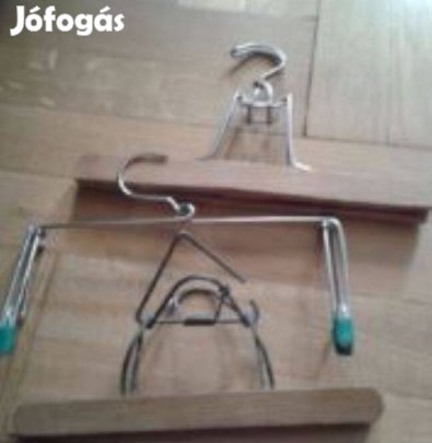 Csíptetős nadrág akasztó, fa fogas vállfa