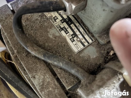 Csiszoló-köszörű