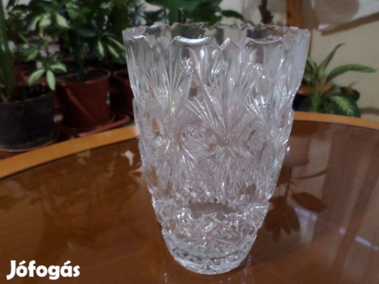 Csiszolt. gyönyörű állapotú kristály üveg váza