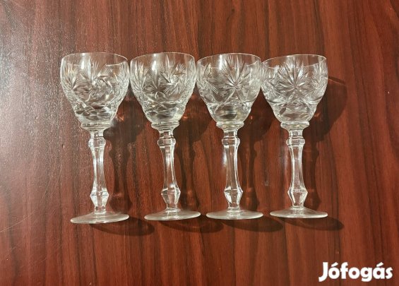 Csiszolt üveg kristály konyakos / röviditalos pohár (4 db)