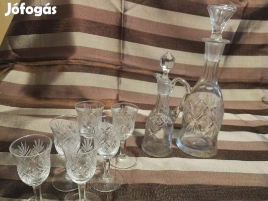 Csiszolt üveg pálinkás készlet