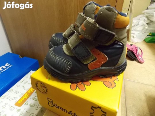 Csizma 19-es gyermek / Dei tex