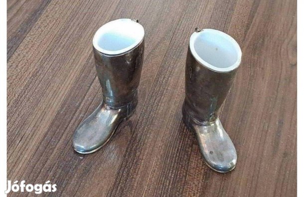 Csizma formájú fűszertartó vagy fogvájótartó