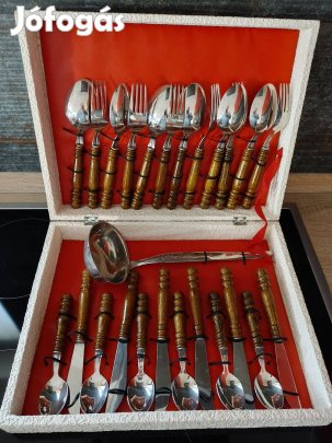 Csodaszép fanyelű evőeszköz készlet