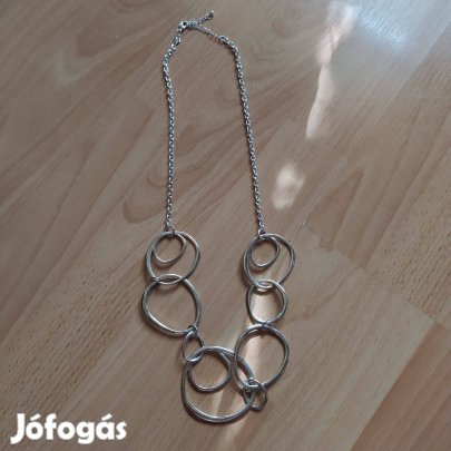 Csodaszép karikás nyaklánc