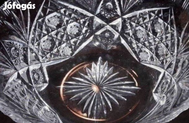 Csodaszép kristály kínáló